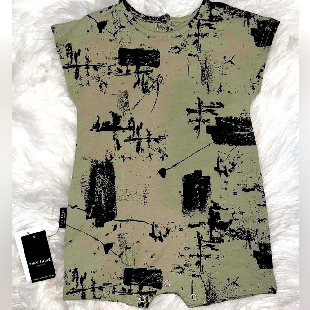 ❌SOLD❌TINY TRIBE GEOMETRIC ARTSY BAMBOO BLEND BABY ROMPER NWT